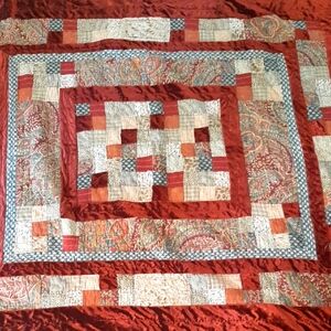 Elegant Patchwork Quilt - Burgundy Velveteen
